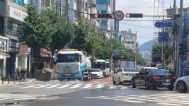 푹푹 찌는 무더위에 온열질환자 급증…경남 곳곳 더위와 전쟁