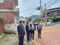 안제문 창원시 의창구청장, 북면 온천초등학교 인근 도로확장 민원 현장 점검
