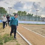 안제문 창원시 의창구청장, 사림운동장 황톳길 조성 현장 점검