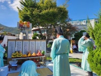 창원시 마산회원구 회원2동, 제24회 마산가고파국화축제 성공 기원 국화상업시배지 제례식 개최