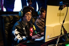 뜨거운 함성 함께한 경남이스포츠경기장 오픈 기념대회