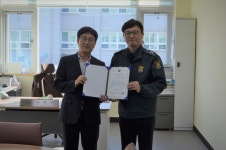 통영구치소, 충렬여중·고, 동원중에 장학금 전달