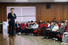 조규일 진주시장, 경남과학고등학교 초청 일일특강