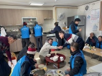 거창뚝딱이봉사단, 거창읍 어르신들을 위한 떡국 나눔