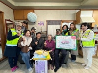 통영 미수지구대·도천여성명예소장, 상품권 및 행복채움 꾸러미 전달