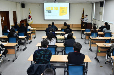 경남도의회, 직원 대상 스마트폰 활용 촬영 교육