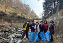 창원시 팔룡동 주민들, 내동천 대청소