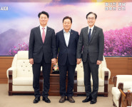BNK경남은행 예경탁 은행장ㆍ김태한 내정자, 경상남도 박완수 도지사와 환담