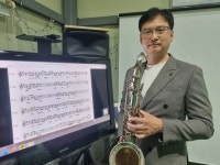 [우리동네 이사람] 가슴 속 꼬마 예술가 깨운 색소폰… 이제는 어엿한 프로 연주자