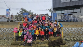 통영시 한산면사무소, 축제 맞이 봉암마을 해안변 환경정비 나서
