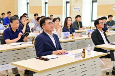 진주시-경남서부세관, 美 관세 대응 유관기관 합동설명회 개최