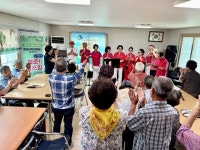 김해시동부노인종합복지관 동아리 청춘 사진관밴드 경로당 순회 문화공연 청춘! 버스킹 실시