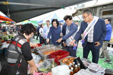 거제시, 추석 맞이 전통시장 장보기 행사 개최