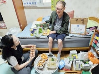 진주노인통합지원센터, 온정나눔 꾸러미 지원