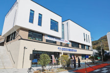 산청군, 지역 화합의 장 신안면 어울림문화센터 준공