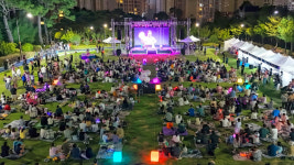 공연의 시대 활짝…김해문화의전당, 다채로운 문화 선사