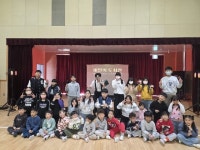 함안 월촌초, 책과 마술의 행복한 만남
