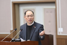 거제시의회 이태열 시의원, 시정질문 통해 거제대대 양여부지 정산 지연ㆍ소동 7,200억 지역활성화 투자 펀드 동시 점검