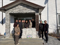 거류면 용동마을, 사랑의 쌀 전달