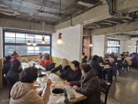 김해시 부원동 갈매기대도, 어르신 대상 떡국 나눔 행사 진행