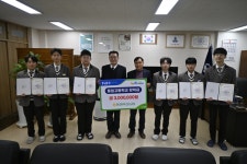 통영축산농협, 동원고 학생 장학금 전달