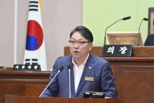 씨유거제오비산단점 | 거제시의회 안석봉 의원, "오비산단 작업소음·분진으로부터 신우마리나타운 주민 건강권·생활권 보호대책 마련해야"