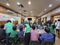 통영시 북신동 새마을부녀회, 무더위 극복을 위한 어르신 식사 대접
