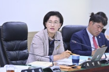 거제시의회 최양희 위원장, 거제시 택시운송사업 지원 근거 마련