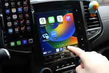 애플 카플레이 무선으로 쉽고 깔끔하게 즐길 수 있는 메이튼 무선 카플레이 오토프로