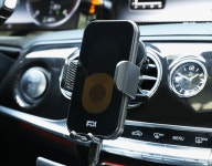 거치대부터 무선 안드로이드 오토까지, 내 차로 여름 휴가 떠날때 꼭 필요한 아이템