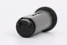 듀얼 마이크와 충전식 배터리로 어디서나 즐길 수 있는 비즈 블루투스노래방 BZ-K1010C