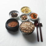 [오늘 한끼]보리밥 건강하게 먹는 법