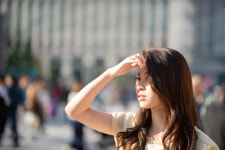 심한 눈부심은 질병의 신호...인공눈물도 맞춤 처방 중요