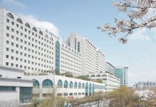 뇌출혈 상황 안좋았다...아산병원 간호사 사망 의혹 밝혀지나