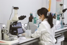 [핫플핫템] 한약도 최첨단이구나...국내 최대 조제 시설 가보니