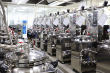 [핫플핫템] 한약도 최첨단이구나...국내 최대 조제 시설 가보니