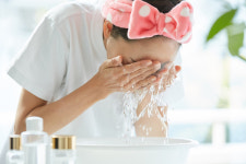 피부 건강의 기본 세안…클렌저 선택은 어떻게?