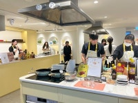 [핫플핫템] 오뚜기가 풀어낸 추억의 맛은?…직접 만들어보니