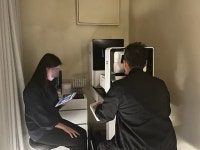 [핫플핫템] 초고령사회, 이젠 안경도 3D 맞춤이 뜬다