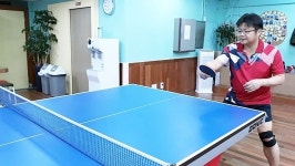 [인싸 치과의사를 찾아서] 탁구 치는 이재석 원장(이재석치과)