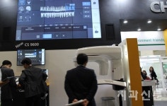 케어덴트코리아 ‘CS9600’ 장착, SIDEX 출격