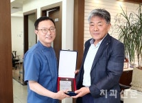 심평원, 이상복 회장에게 감사패