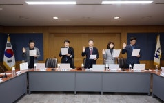 치협 올해의 치과인상 ‘변영남·이수백·제주영송학교 봉사회’