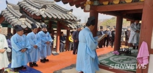 【부여】부여군 남면 동절사·임천면 간곡서원 춘향제 성황