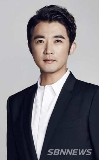 '음주운전' 안재욱, 5개월만에 연극 ‘미저리’로 복귀