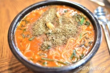 【기획탐방】바닷가 마을 서천에서 민물고기로 도전장...서천읍 금강어죽