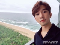 갤럭시아_지오엠아이앤씨_비 | 지오, 최근 SNS에 “어딜 가나 비가 안오면...”
