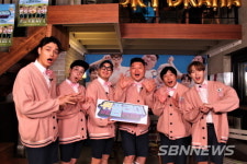 관심과 기대를 모으고… 위플레이