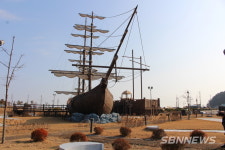 【기획탐방】한국최초 성경전래기념공원에서...시인 구재기와 함께하는 舒川 山河(서천산하) 19편