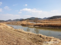 【기획탐방】‘상굴앞 풋농사’라는 말을 아시나요?...시인 구재기와 함께하는 舒川山河(서천산하) 24편